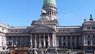 Evacuaron el Senado por una amenaza de bomba