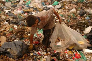 Sigue la campaña por familias de un basural