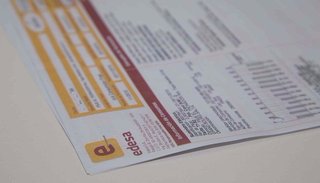 Alerta en la Defensoría por facturas de luz impagables