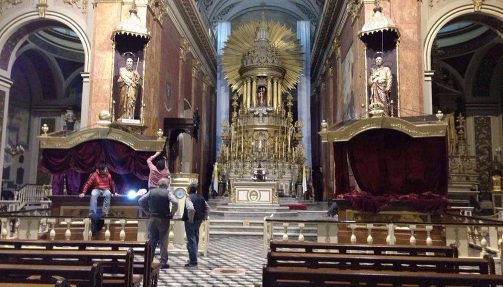 La Catedral ya comenzó a palpitar la Fiesta del Milagro salteño