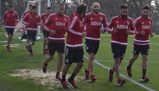 Gallardo pondrá el equipo titular ante Atlas en Salta