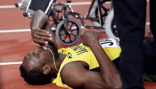 Un calambre, la razón por la que Bolt no pudo llegar a su último oro