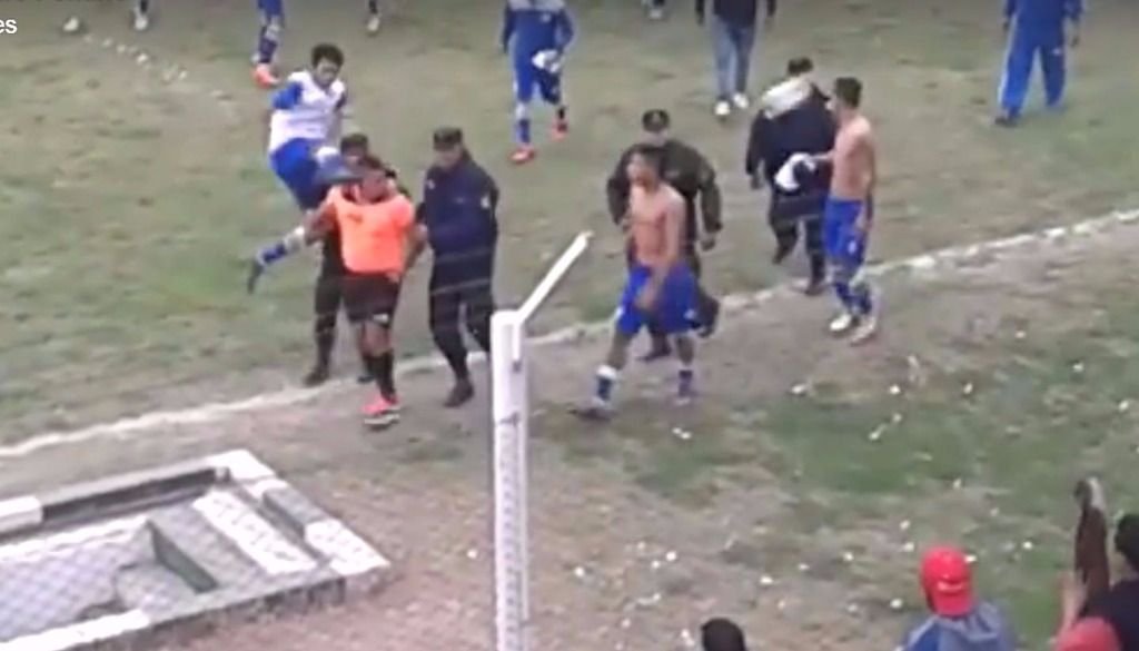 Un árbitro fue brutalmente agredido en Salta