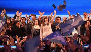 El escrutinio final favorecería a Cristina por entre el 0,4 y 0,6%