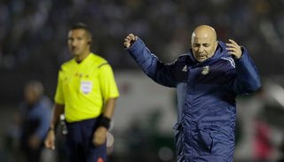 Las miradas por el debut de Sampaoli