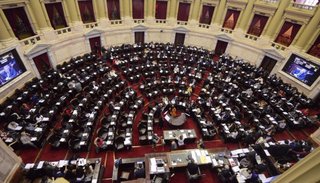 Diputados dio media sanción a un proyecto para restablecer los feriados puente