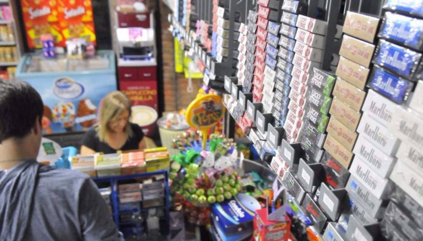 Vuelven a subir los cigarrillos — Atención fumadores Vuelven a subir los cigarrillos — Atención fumadores