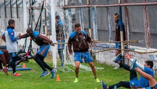 Víctor Godoy decide el equipo antoniano para el clásico con Gimnasia
